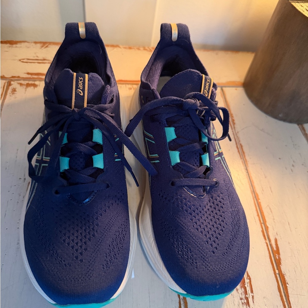 LNC ASICS Gel Nimbus 26 Woman’s Athletic Shoes - Navy with Teal Highlights